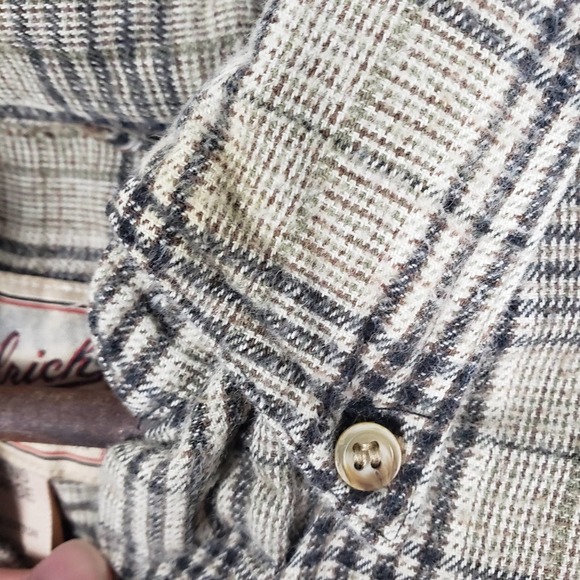 Woolrich flannel plaid button down mens large - Picture 9 of 10